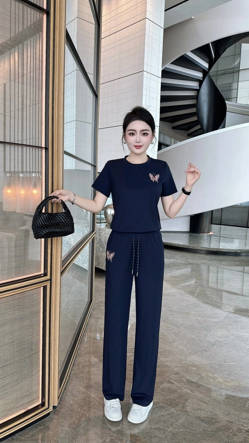 Seasonal Chanel Long Suits 110510
