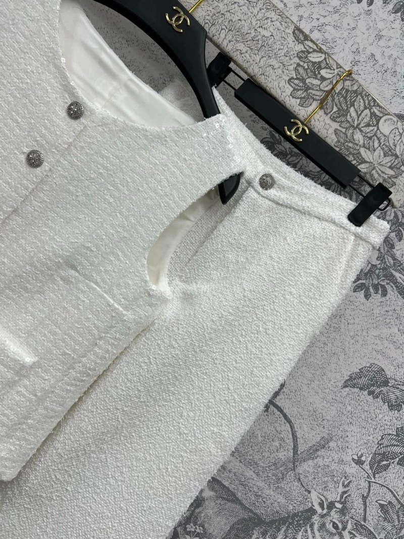 Chanel Long Suits Practical 108162
