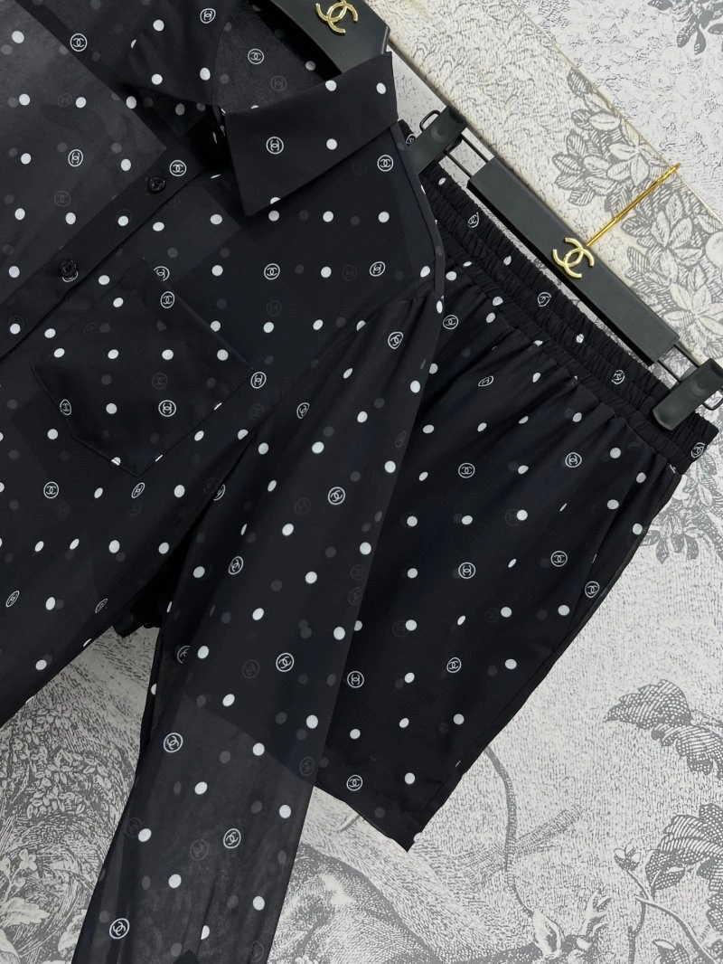 Chic Chanel Long Suits 108159