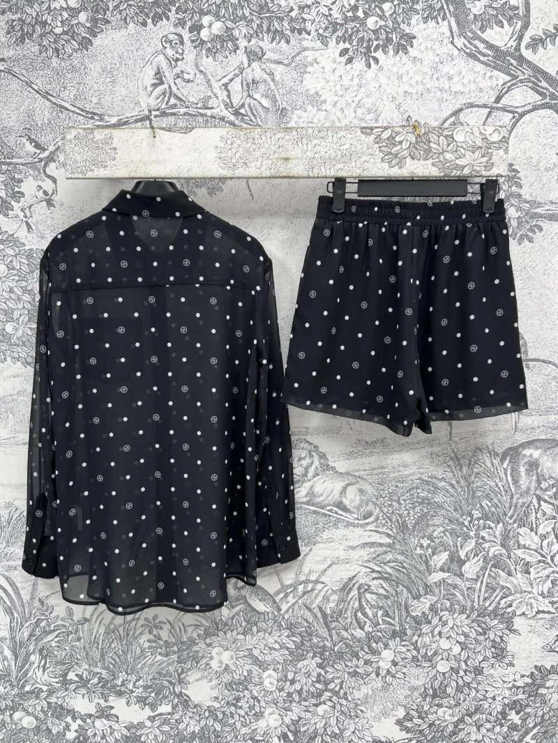 Chic Chanel Long Suits 108159