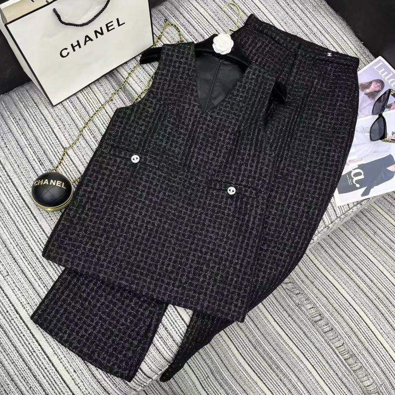 Chanel Long Suits FreshLook 109791