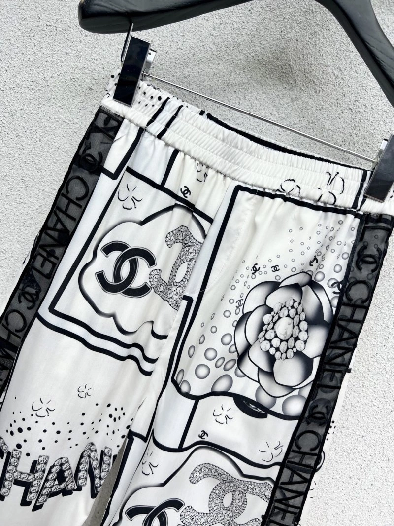 Chanel Long Suits Snug 109776