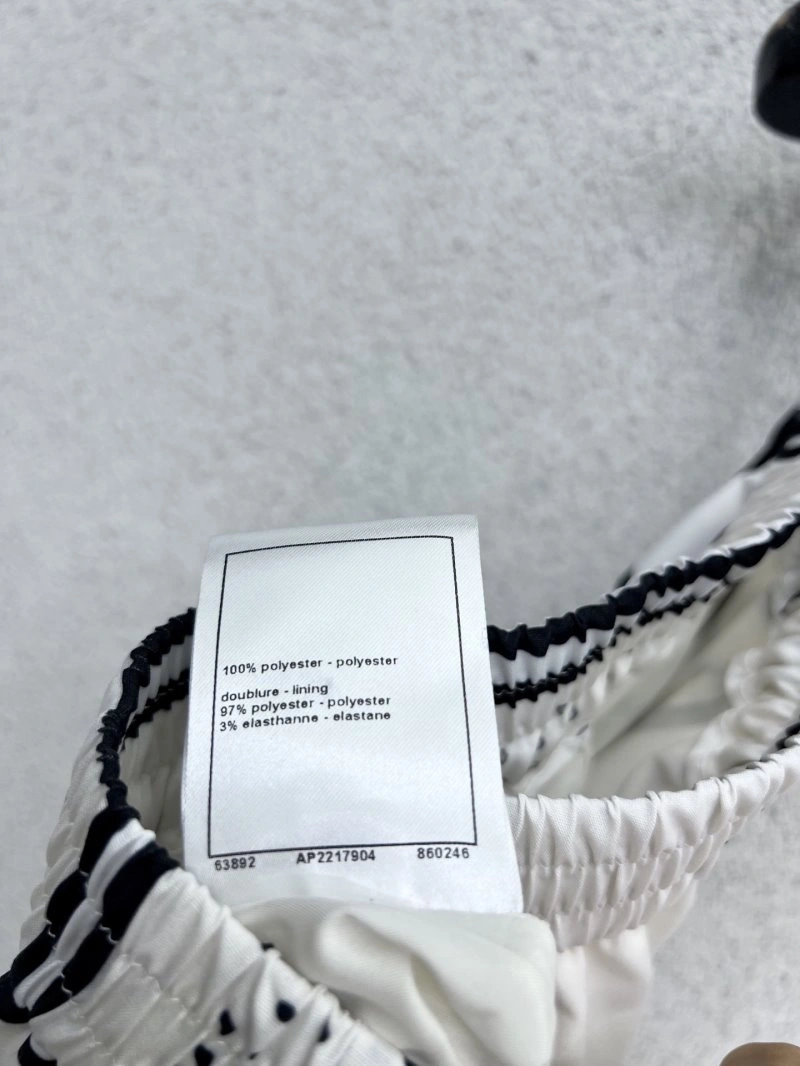 Chanel Long Suits Snug 109776