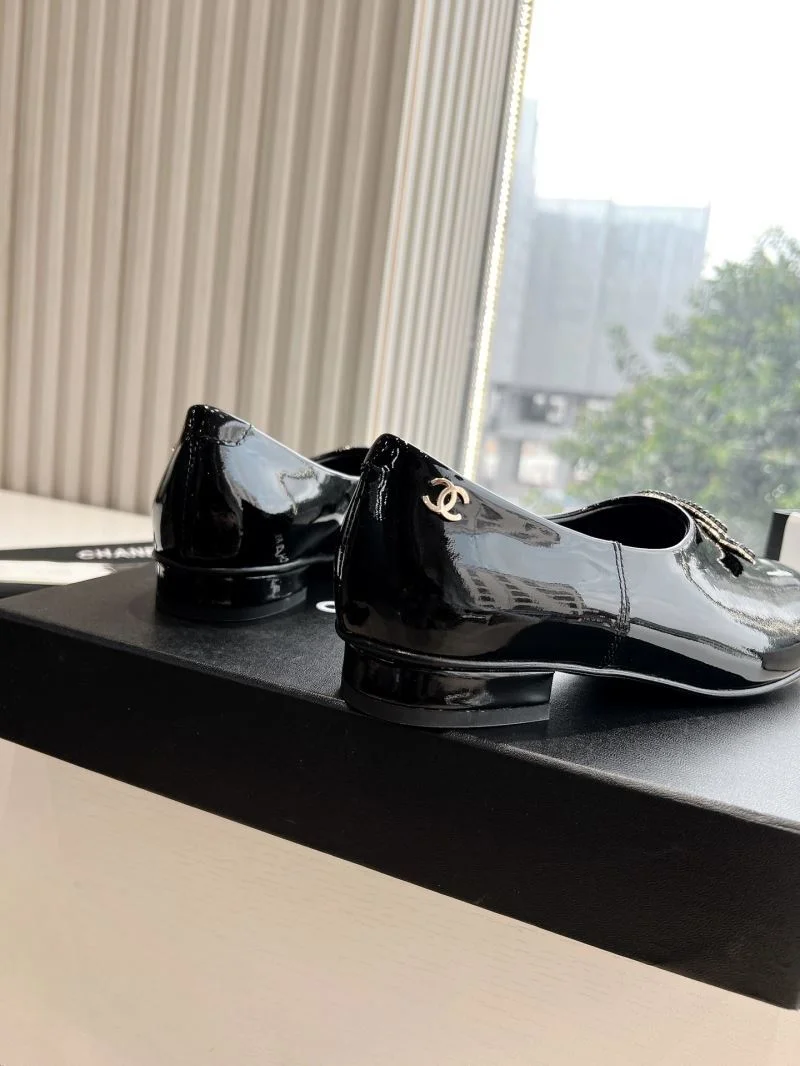 Chanel Low Shoes GoodFit 18470