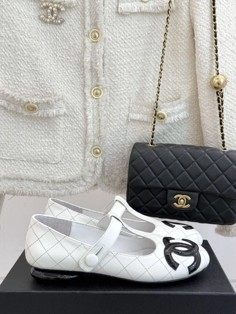 SportInspired Chanel Low Shoes 20315