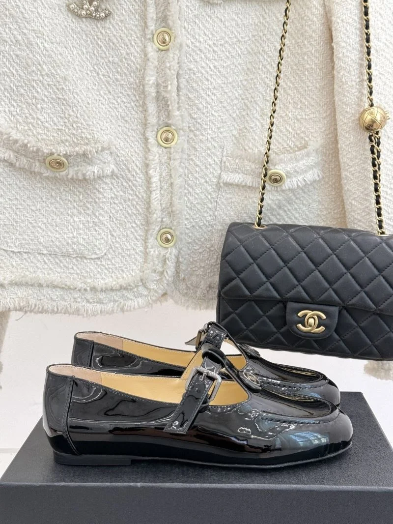 Chanel Low Shoes Unisex 20313