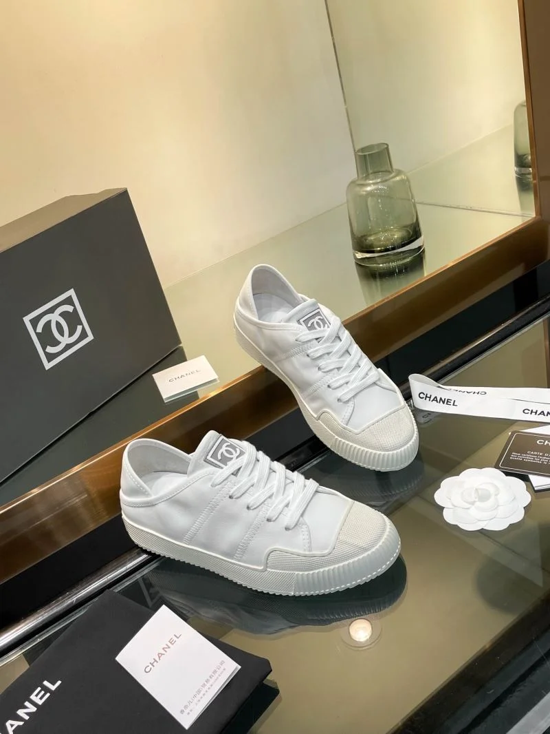 Attractive Chanel Low Shoes 20316