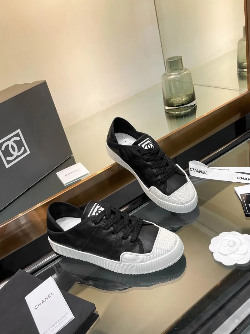 Classic Chanel Low Shoes 20314