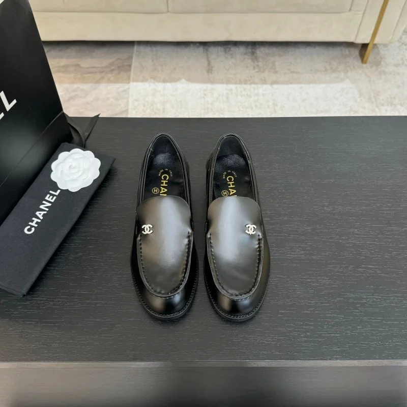 Chanel Low Shoes SmoothTexture 20309