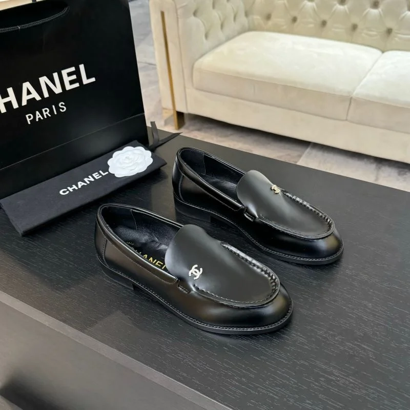 Chanel Low Shoes SmoothTexture 20309