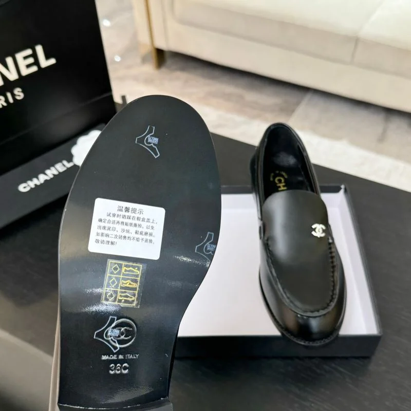 Chanel Low Shoes SmoothTexture 20309