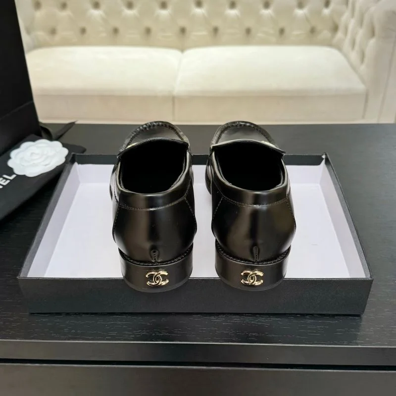 Chanel Low Shoes SmoothTexture 20309