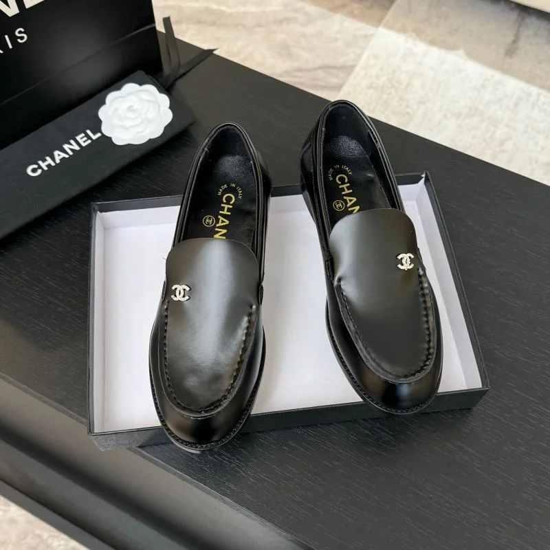 Chanel Low Shoes SmoothTexture 20309
