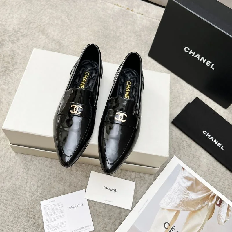 Tailored Chanel Low Shoes 20310