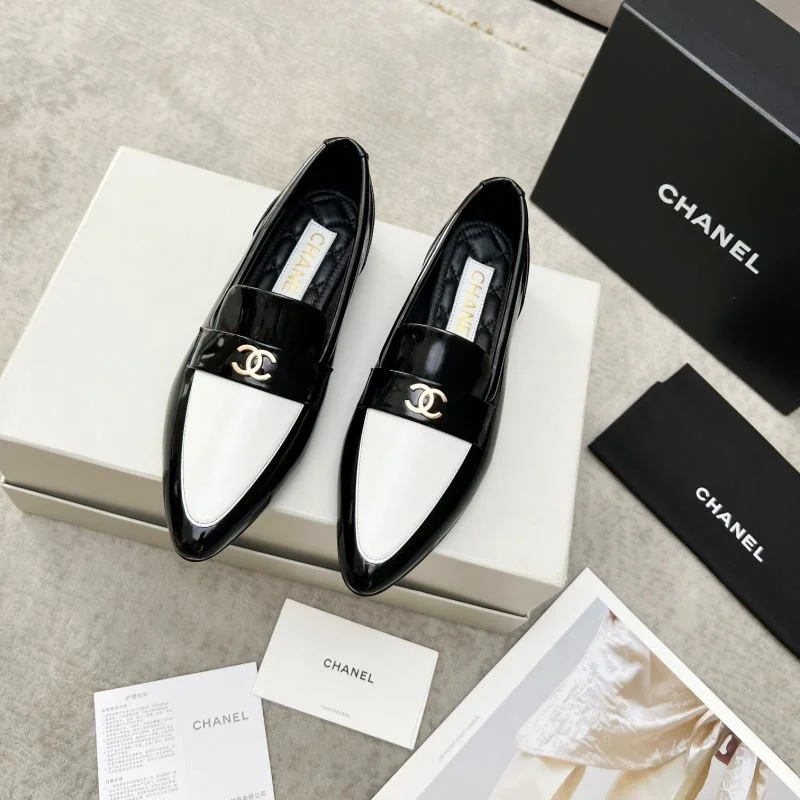 Chanel Low Shoes Fashionable 20323