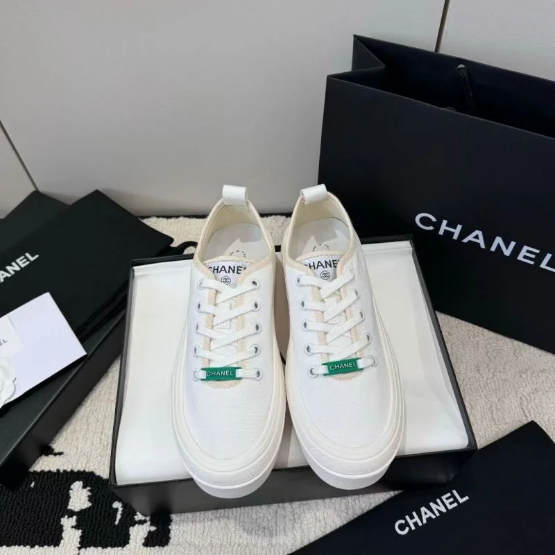 Supportive Chanel Low Shoes 20306