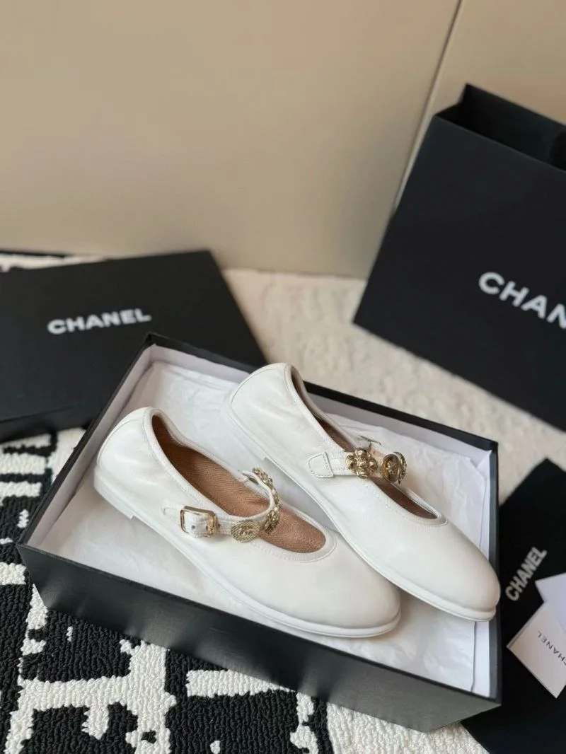 Chanel Low Shoes ComfortFit 20281