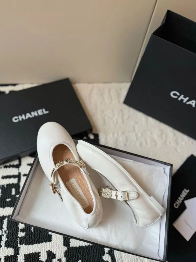 Chanel Low Shoes ComfortFit 20281