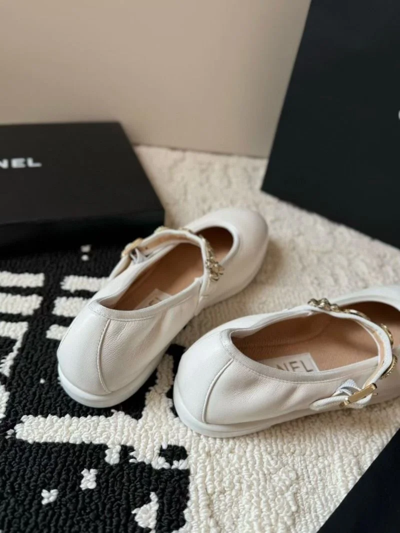 Chanel Low Shoes ComfortFit 20281