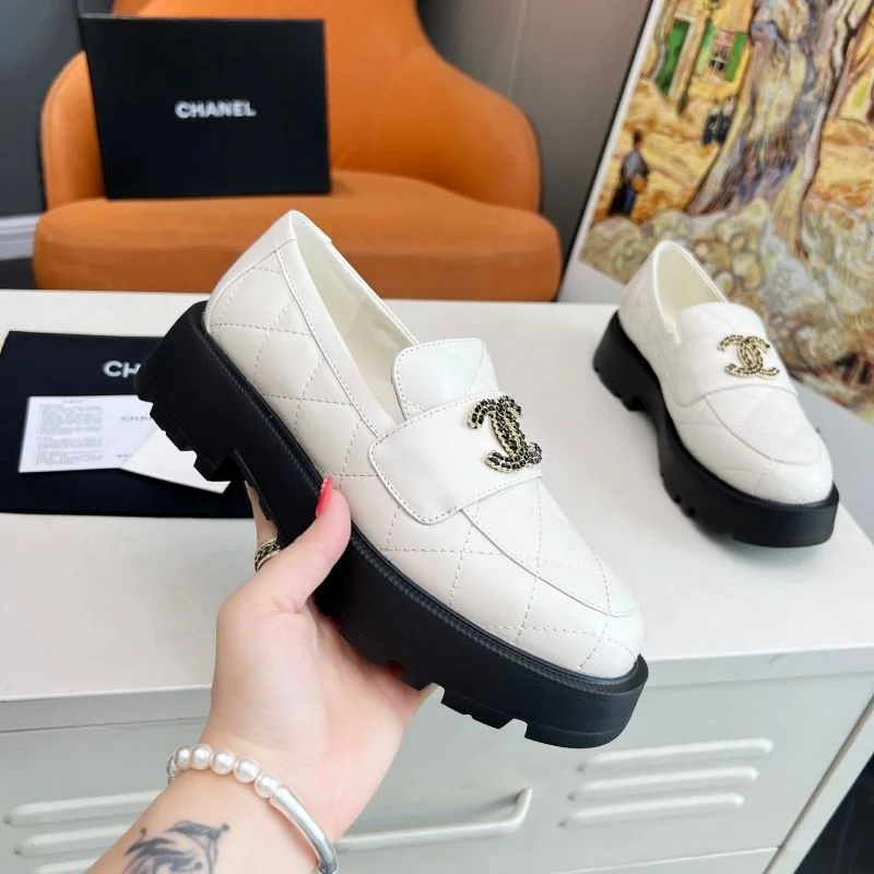 Chanel Low Shoes EasyCare 20347