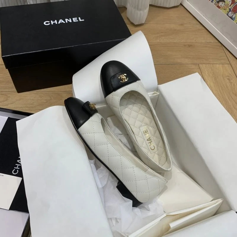 Vibrant Chanel Low Shoes 20269