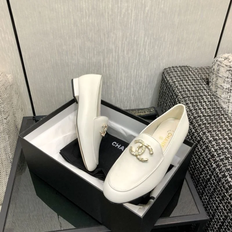 Chanel Low Shoes Stylish 20274