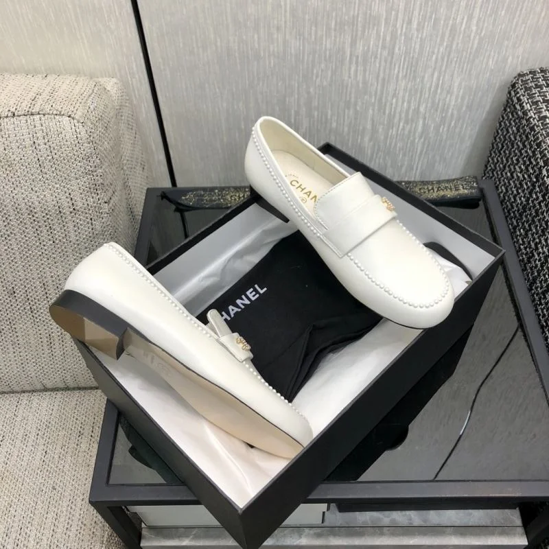 Chanel Low Shoes Timeless 20249