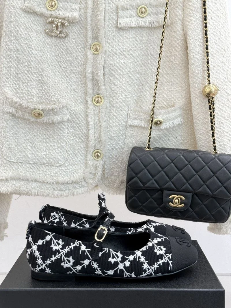 SmartChoice Chanel Low Shoes 20244