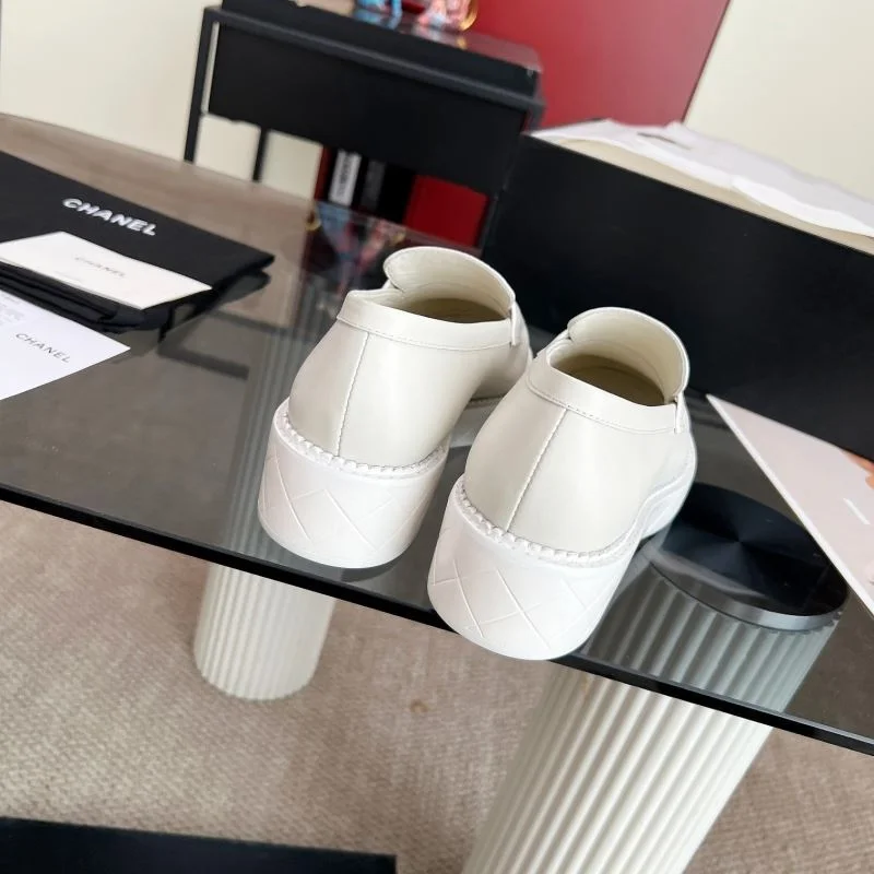EyeCatching Chanel Low Shoes 20241