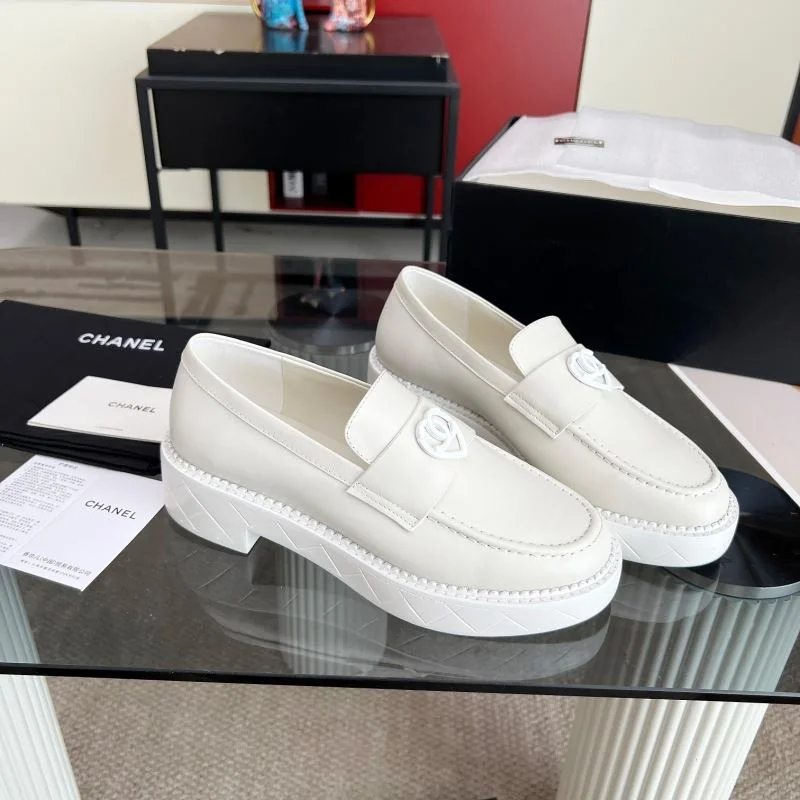 EyeCatching Chanel Low Shoes 20241