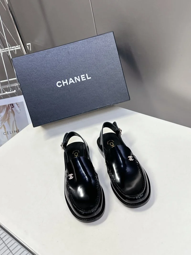 Chanel Low Shoes Durable 19272