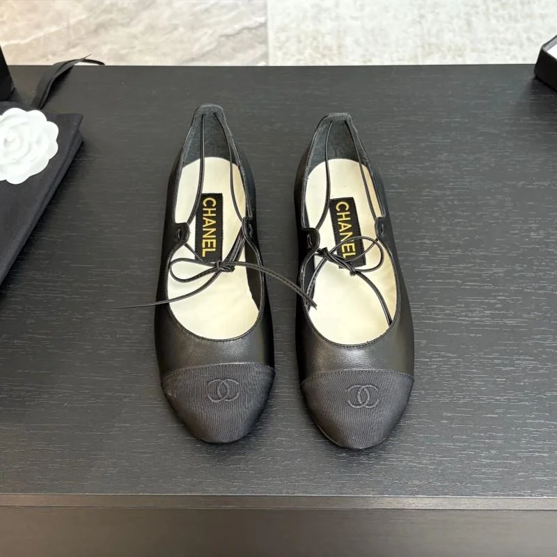 Tailored Chanel Low Shoes 19265