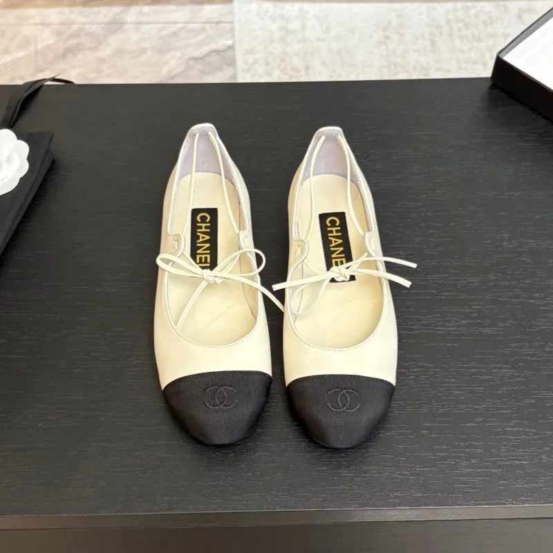 Chanel Low Shoes Durable 19264