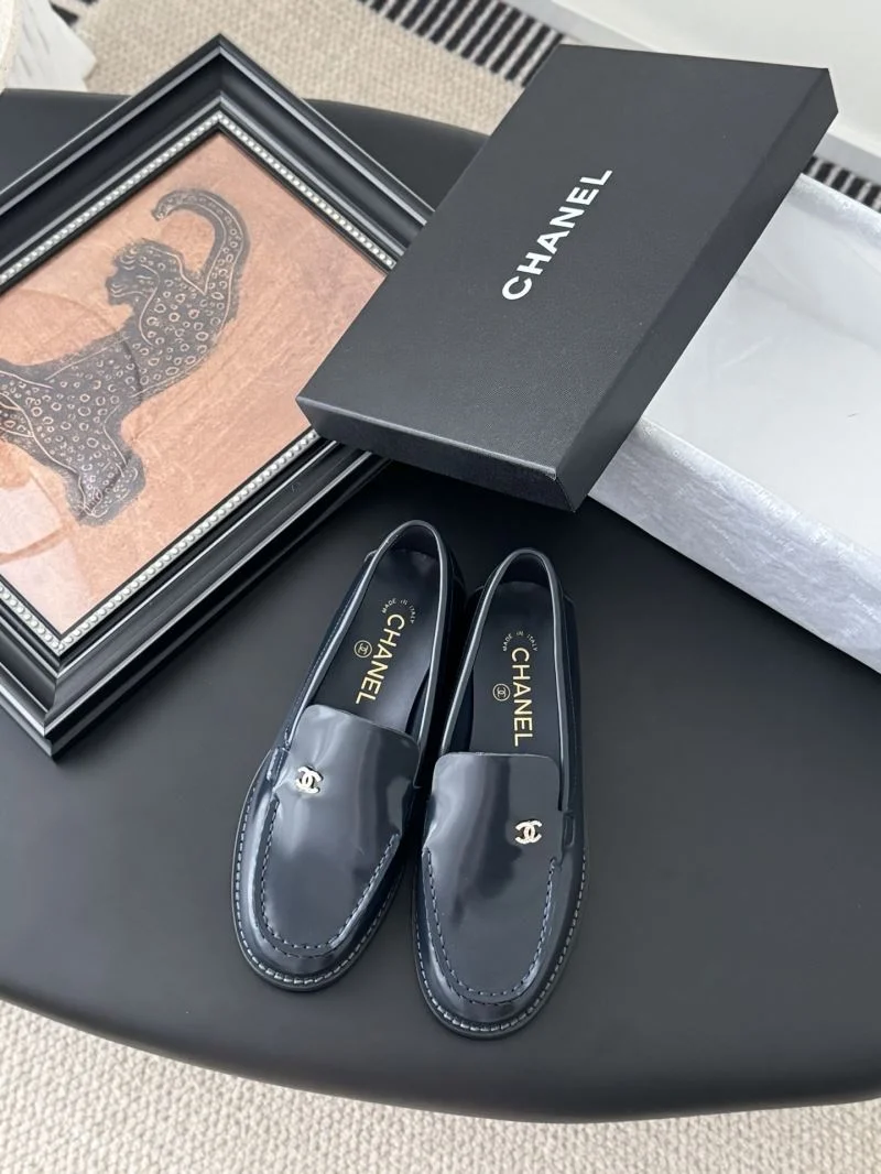 Chanel Low Shoes Vibrant 19263