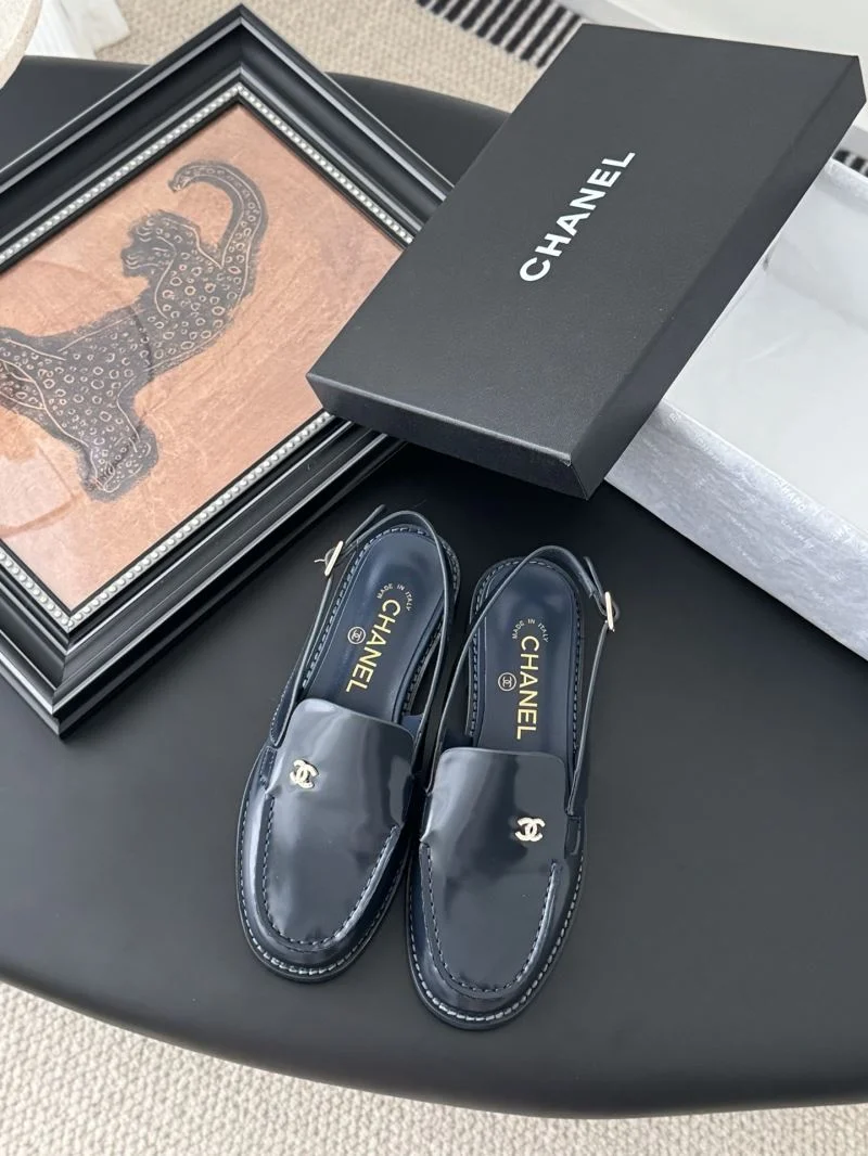 Soft Chanel Low Shoes 19256