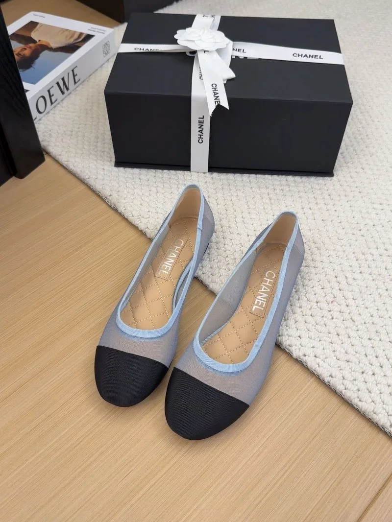Chanel Low Shoes Breathable 19240