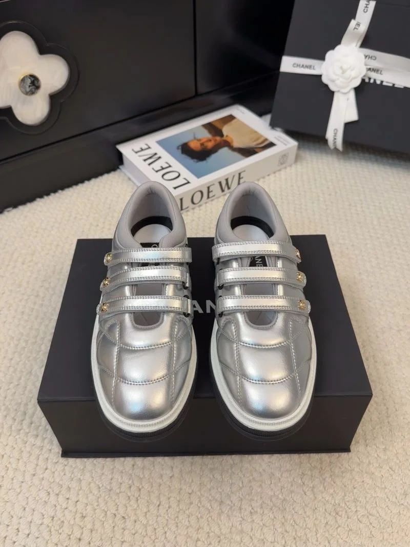 Efficient Chanel Low Shoes 19223