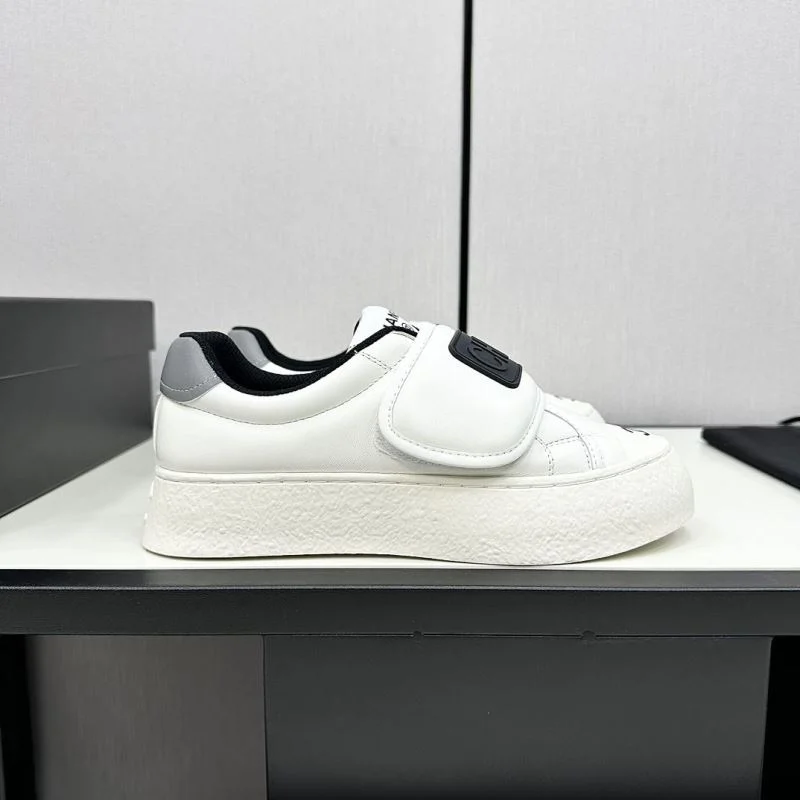 Bright Chanel Low Shoes 20437
