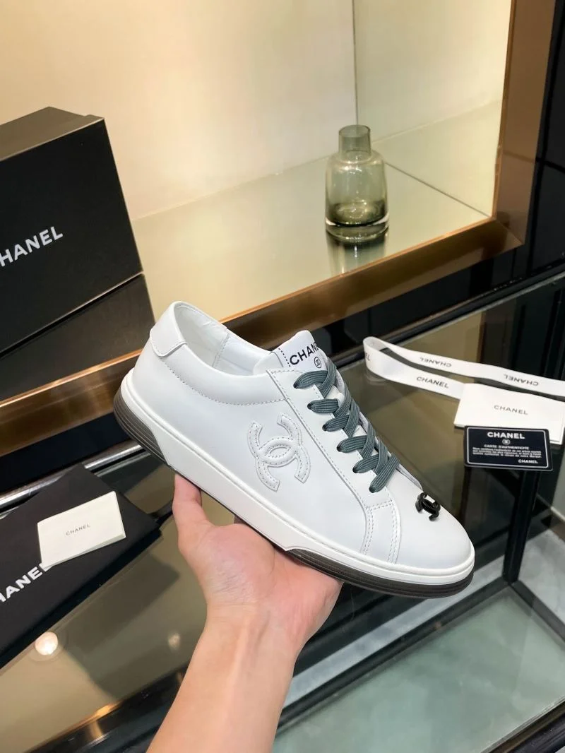 Chanel Low Shoes Trendsetting 18126