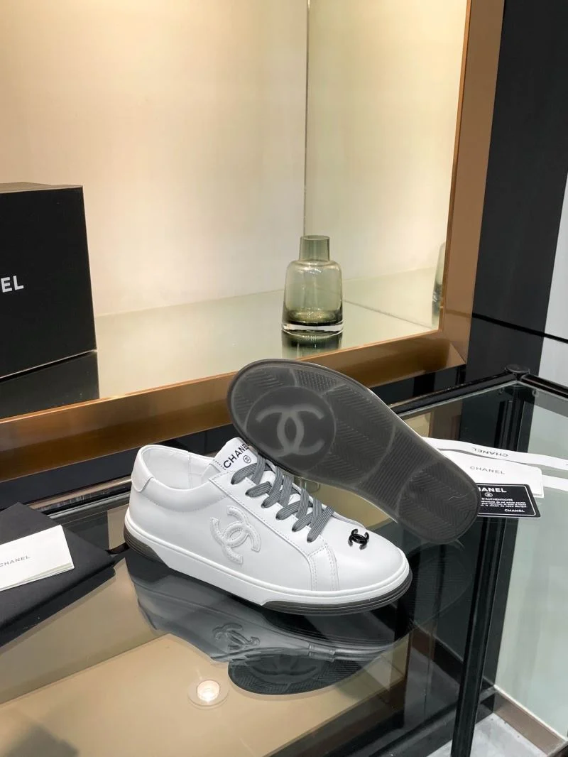 Chanel Low Shoes Trendsetting 18126