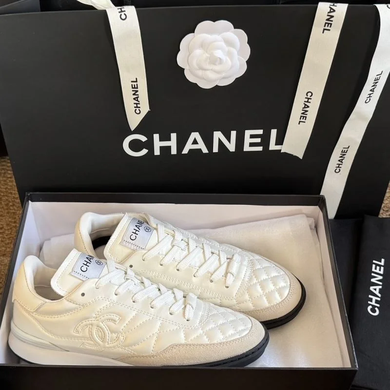 Chanel Low Shoes HighPerformance 18082