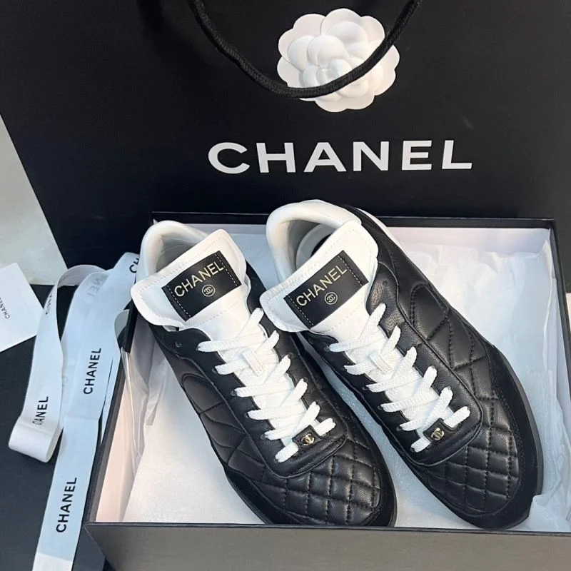 Chanel Low Shoes Effortless 18083