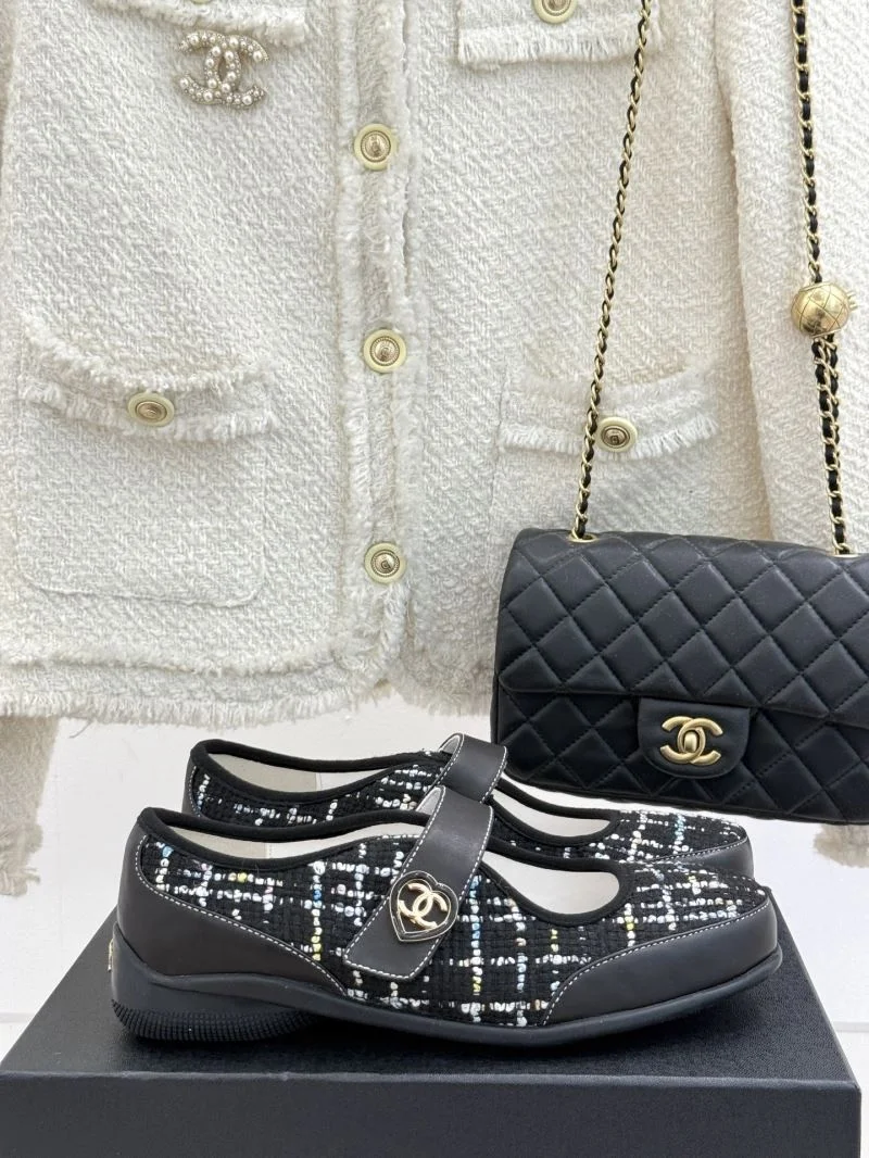 Chanel Low Shoes TopPick 18059
