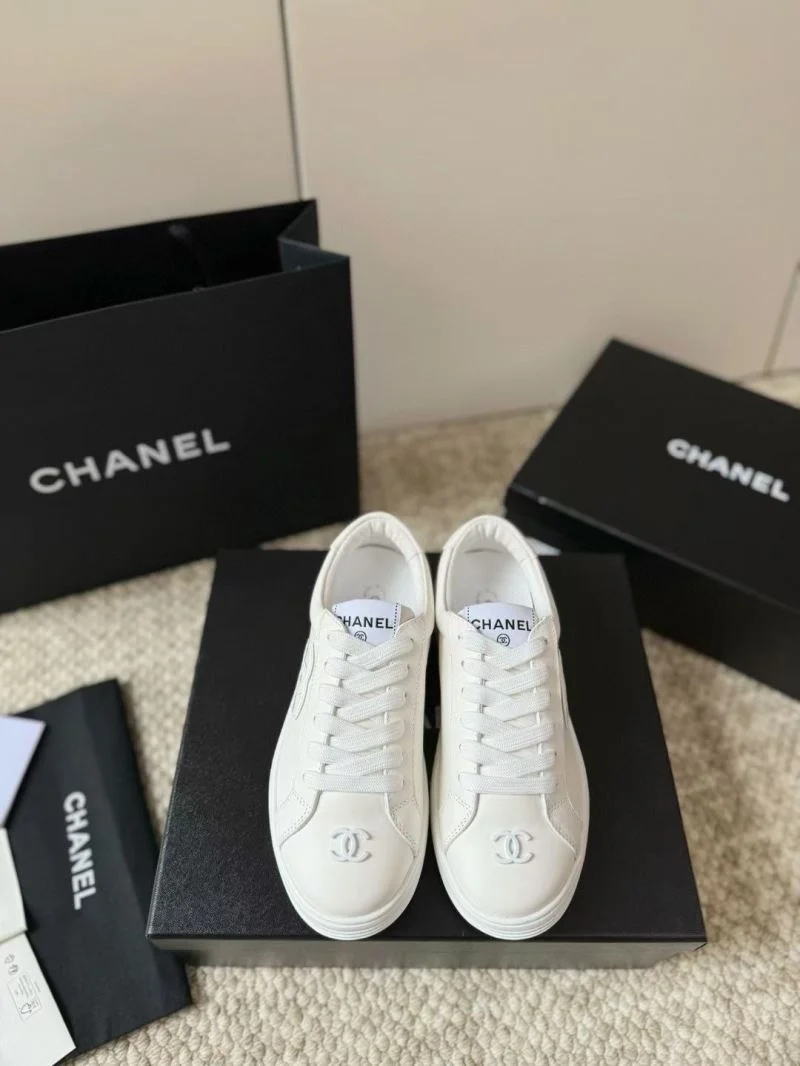 Flexible Chanel Low Shoes 18064