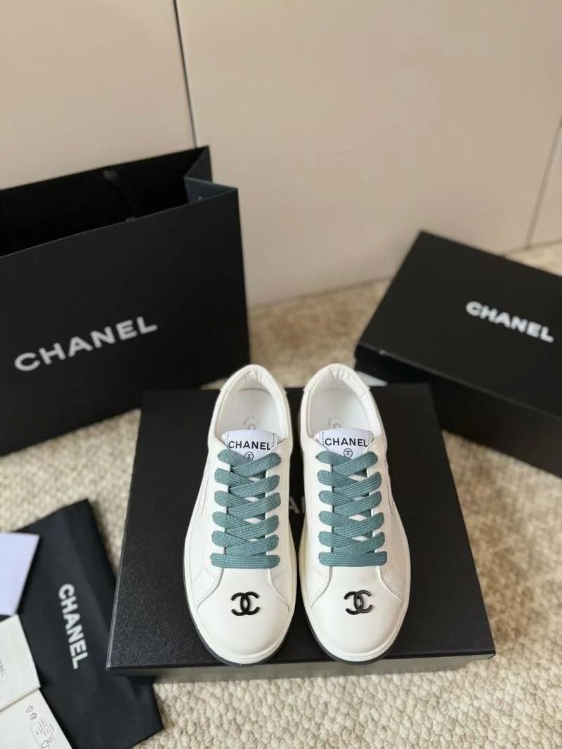 Chanel Low Shoes UrbanStyle 18045