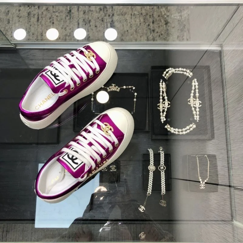 TechFriendly Chanel Low Shoes 18029