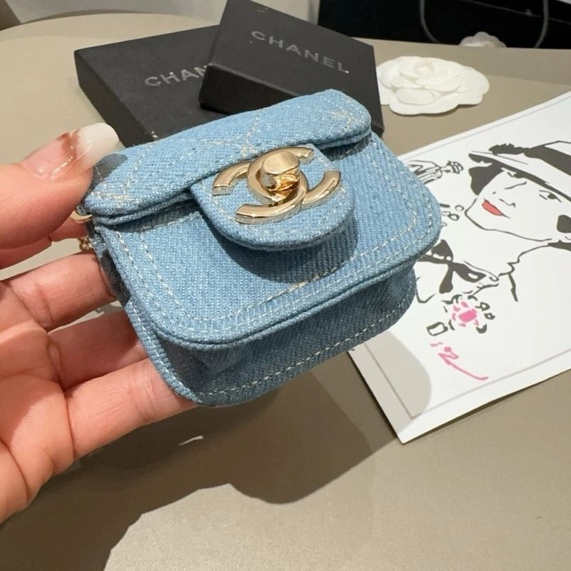 Effortless Chanel Mobile Cases 268037