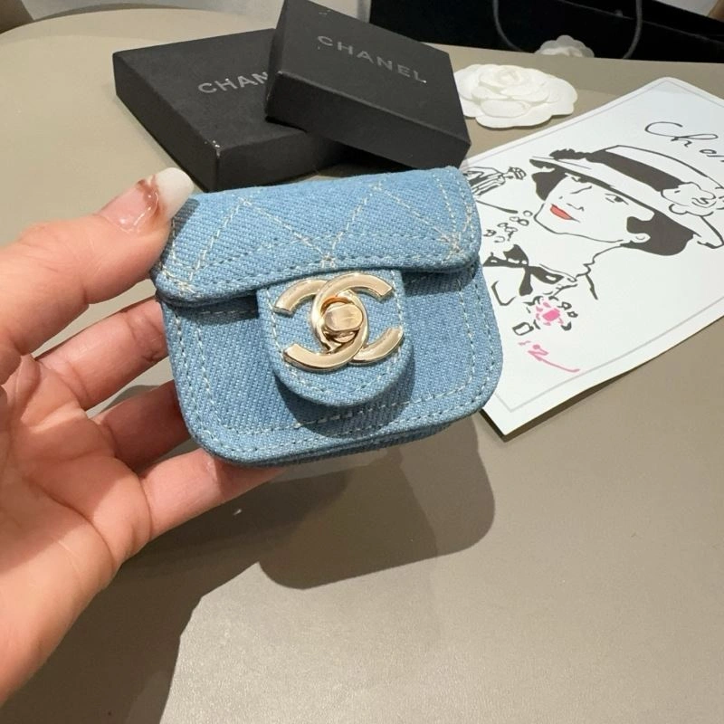 Effortless Chanel Mobile Cases 268037