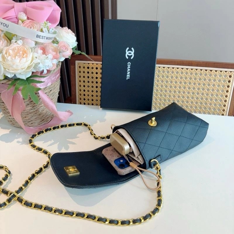 Chanel Mobile Cases Refined 268090
