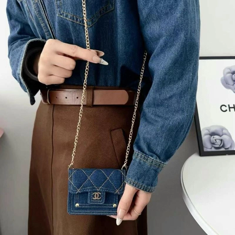 Versatile Chanel Mobile Cases 267692